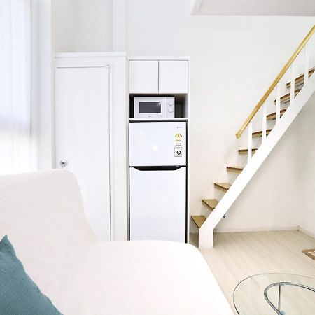 Apartment J Garden Myeongdong Station Сеул Экстерьер фото